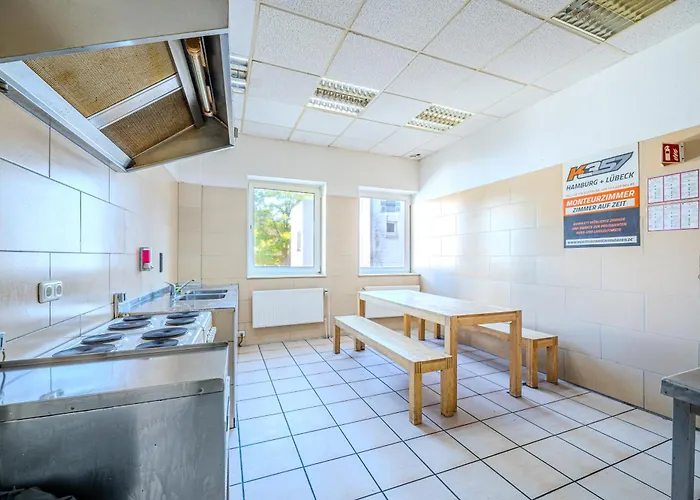 K 357 - Staffboarding - Personal- Und Monteurzimmervermietung Und Vermittlung In Und Umgebung Hostal *